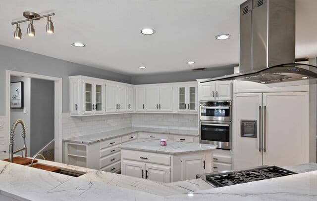 29440  Red Bud Hl, Fair Oaks Ranch, TX 78015 — photo 4