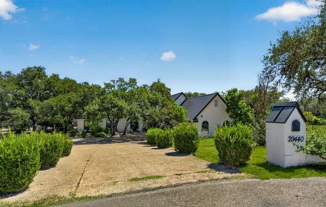 29440  Red Bud Hl, Fair Oaks Ranch, TX 78015 — photo 6