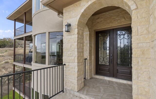 502  Cindy Dr, Canyon Lake, TX 78133 — photo 3