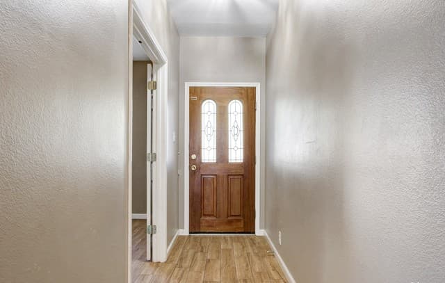 8615  Tioga, Helotes, TX 78023 — photo 2