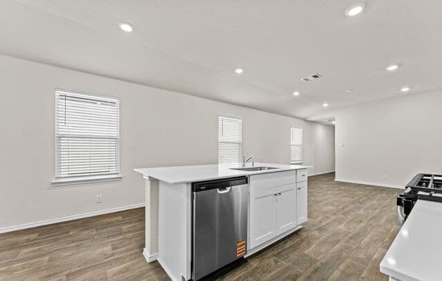 10729  Dazzle, San Antonio, TX 78252 — photo 15