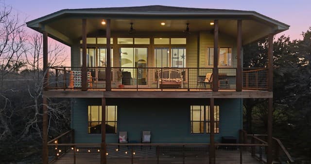 1211  Sherwood, Canyon Lake, TX 78133 — photo 2