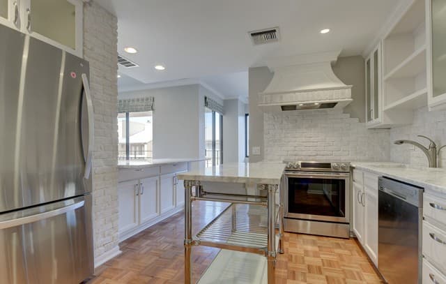 4001 N New Braunfels Unit APT 204A, San Antonio, TX 78209 — photo 6