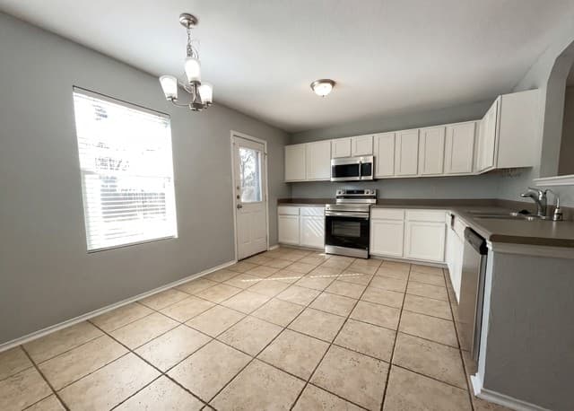20503  Liatris, San Antonio, TX 78259 — photo 2