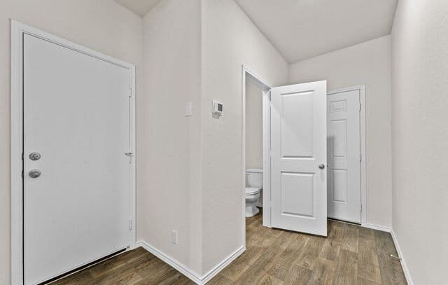 10749  Dazzle, San Antonio, TX 78252 — photo 3