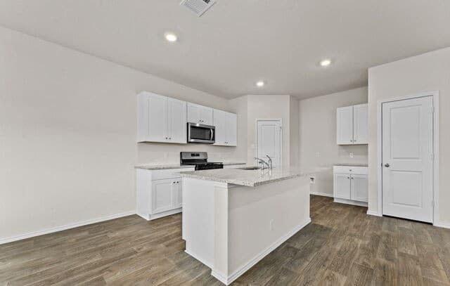 10749  Dazzle, San Antonio, TX 78252 — photo 9