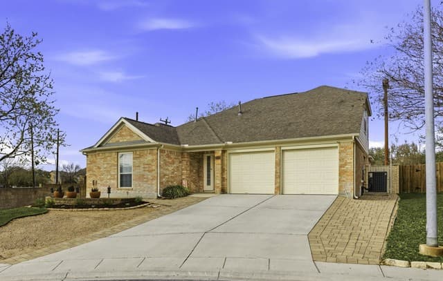 22130 Prospect Hl