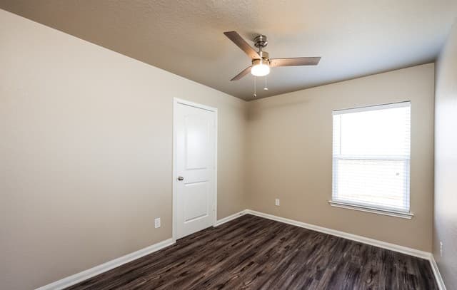 12266  Fish Hook, San Antonio, TX 78252 — photo 4
