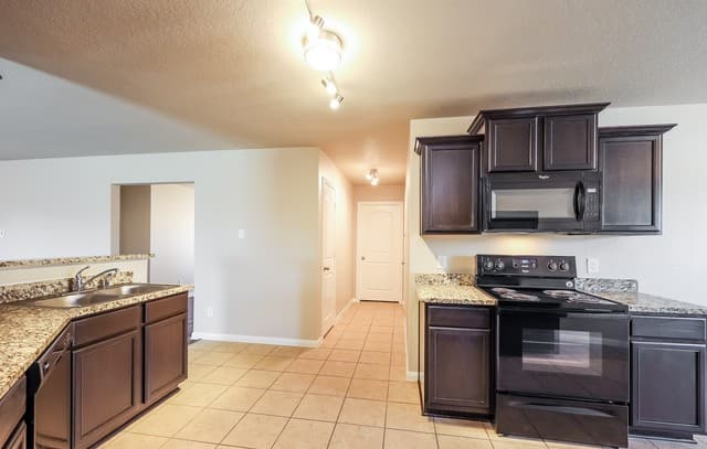 12266  Fish Hook, San Antonio, TX 78252 — photo 9