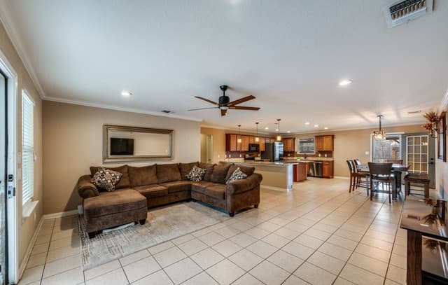 22420  Red Sand, San Antonio, TX 78264 — photo 8