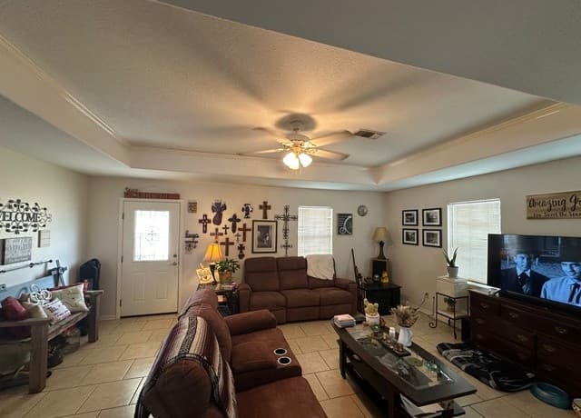 279  Edwards Ave, Charlotte, TX 78011 — photo 3