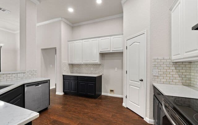 4233 Fossil, San Antonio, TX 78261 — photo 17