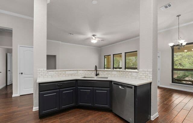 4233 Fossil, San Antonio, TX 78261 — photo 18