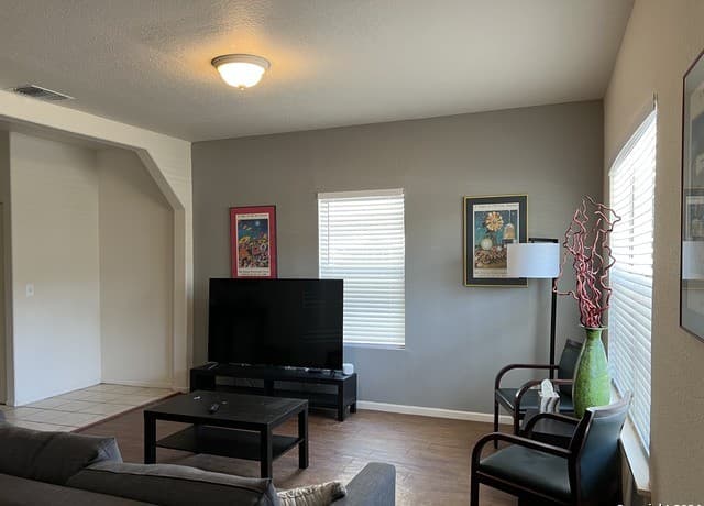1023  Cherry, San Antonio, TX 78202 — photo 3