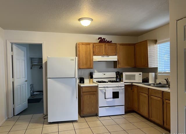 1023  Cherry, San Antonio, TX 78202 — photo 4