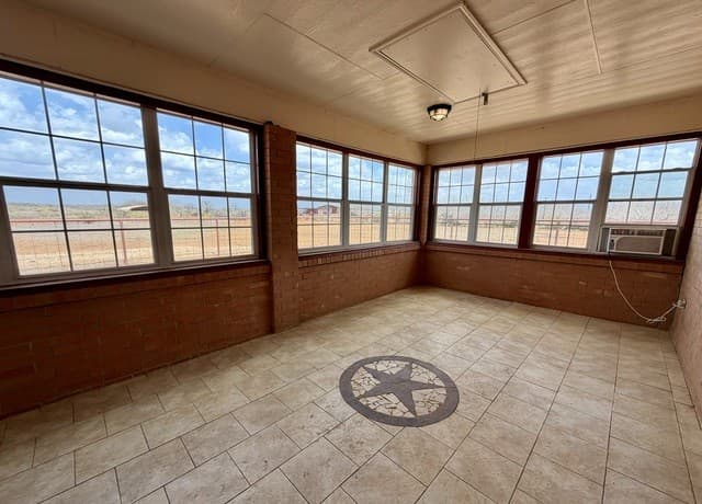 1550  County Road 300, Jourdanton, TX 78026 — photo 18