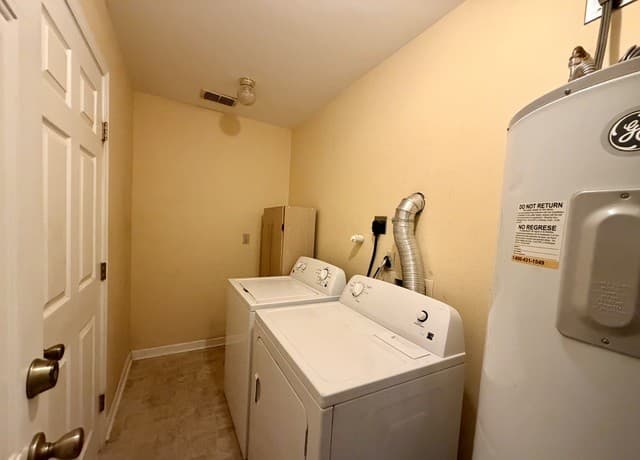 1550  County Road 300, Jourdanton, TX 78026 — photo 9
