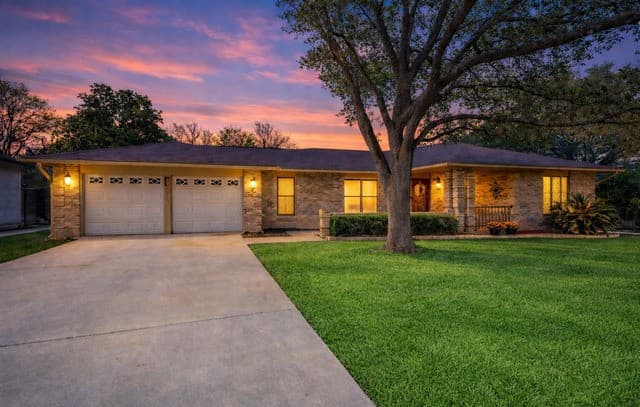 2011  Broken Oak, San Antonio, TX 78232 — photo 2