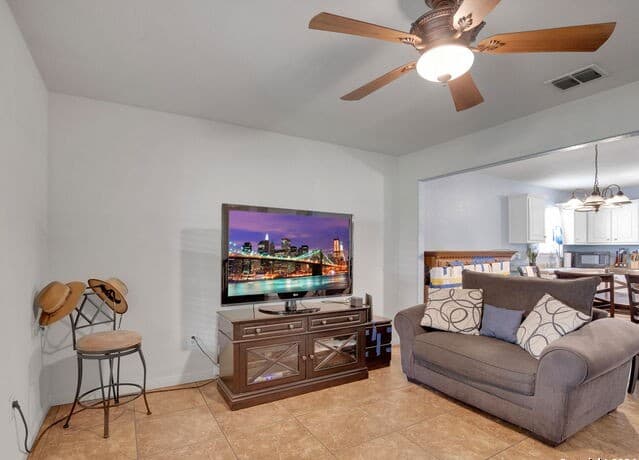 11122  Indian Cyn, San Antonio, TX 78252 — photo 23