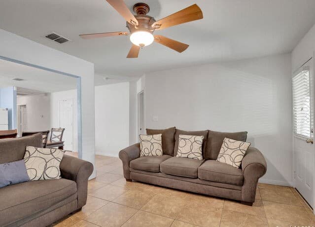 11122  Indian Cyn, San Antonio, TX 78252 — photo 25