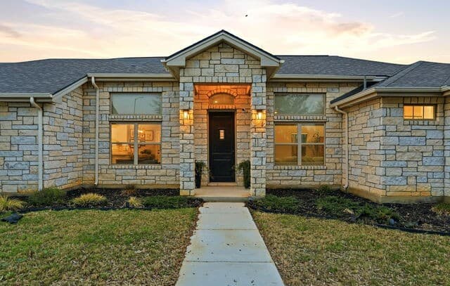 109 W Short Meadow, Lytle, TX 78052 — photo 8