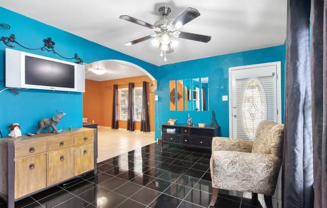 214  Schmeltzer Ln, San Antonio, TX 78213 — photo 5