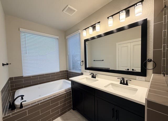 5843  Whitby Rd Unit 30, San Antonio, TX 78240 — photo 13