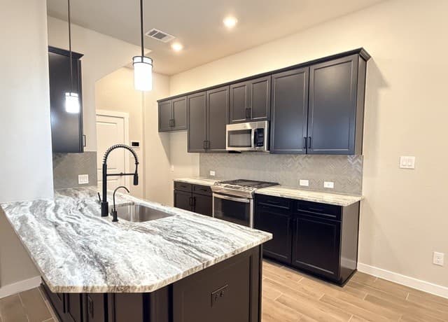 5843  Whitby Rd Unit 30, San Antonio, TX 78240 — photo 5