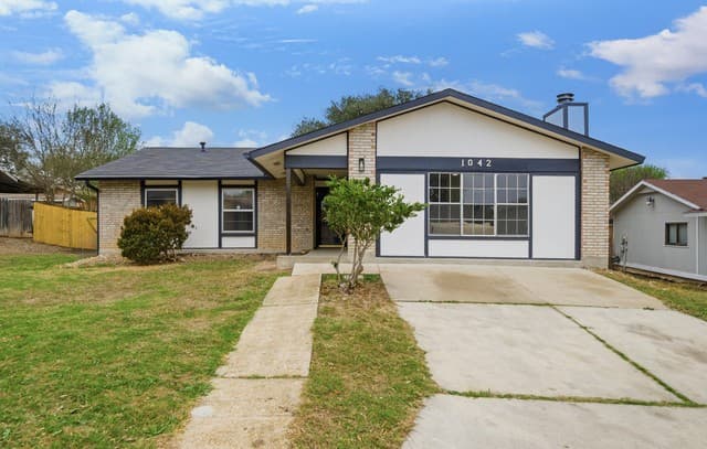 1042 Lemon Tree