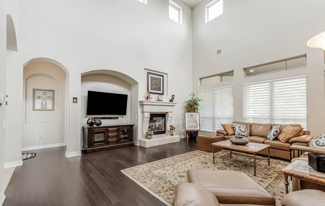 22522  Viajes, San Antonio, TX 78261 — photo 13