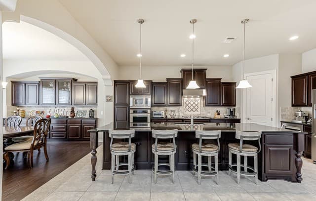 22522  Viajes, San Antonio, TX 78261 — photo 5