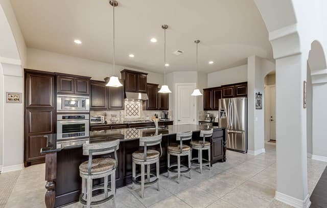 22522  Viajes, San Antonio, TX 78261 — photo 6