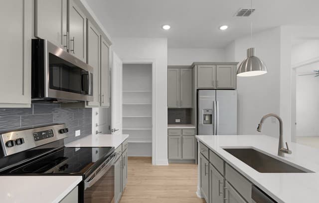 3523  N. Loop 1604 East Unit 201, San Antonio, TX 78247 — photo 10