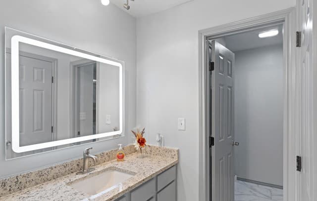 10527  Perrin Beitel Rd Unit C104, San Antonio, TX 78217 — photo 8