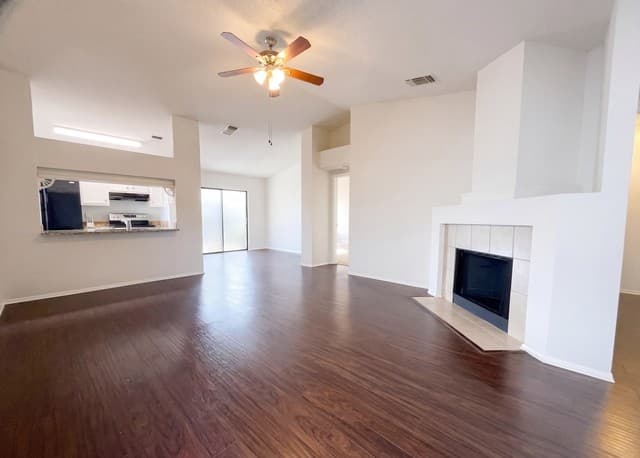 15009  Winter View, San Antonio, TX 78247 — photo 6