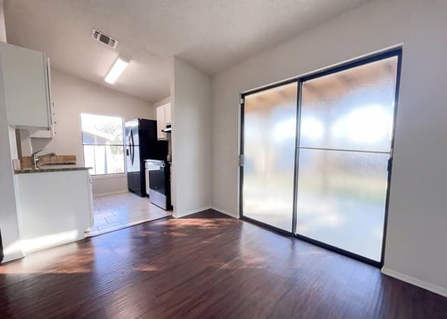 15009  Winter View, San Antonio, TX 78247 — photo 7