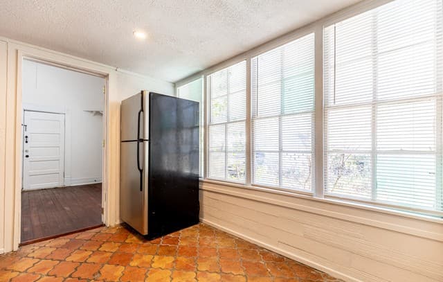 426  Woodlawn Unit 1, San Antonio, TX 78212 — photo 13