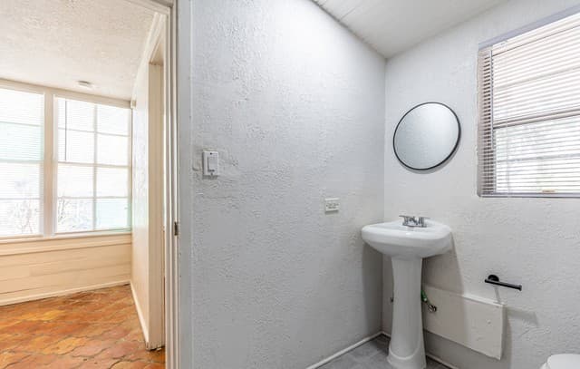 426  Woodlawn Unit 1, San Antonio, TX 78212 — photo 18