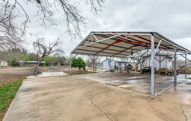 1551 W Villaret, San Antonio, TX 78224 — photo 9
