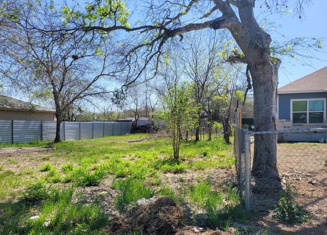2134  Aransas Ave, San Antonio, TX 78220 — photo 4