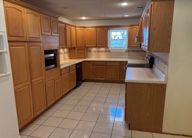 6103  Forest Timber, San Antonio, TX 78240 — photo 7