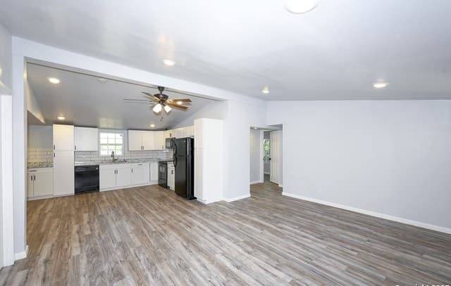 600  Dawnridge Drive, Poteet, TX 78065 — photo 5