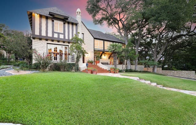 227  Devine Rd, Olmos Park, TX 78212 — photo 4