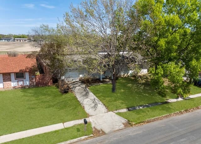 5839  Sandy Valley St, San Antonio, TX 78242 — photo 8