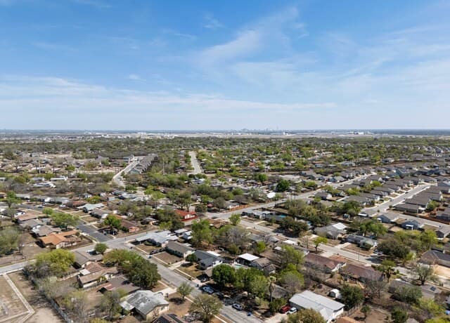 5839  Sandy Valley St, San Antonio, TX 78242 — photo 9