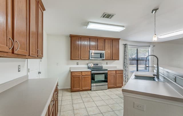7403  Obbligato, San Antonio, TX 78266 — photo 15