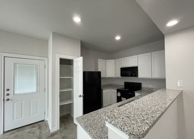 7311  Colina Way, Converse, TX 78109 — photo 4