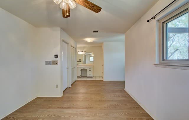 121  Young, Universal City, TX 78148 — photo 21