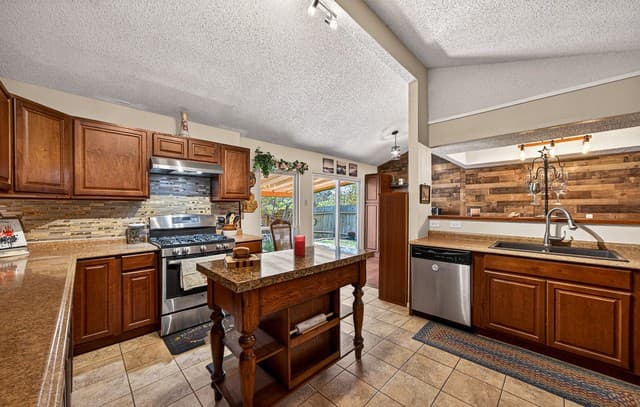 8722  Thatch, San Antonio, TX 78240 — photo 9
