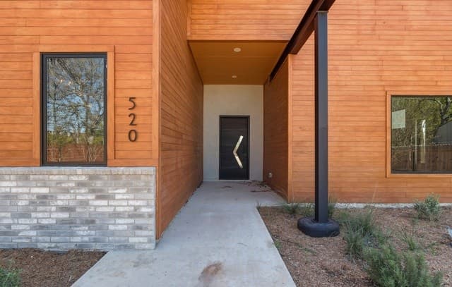 608  Labor, San Antonio, TX 78210 — photo 17